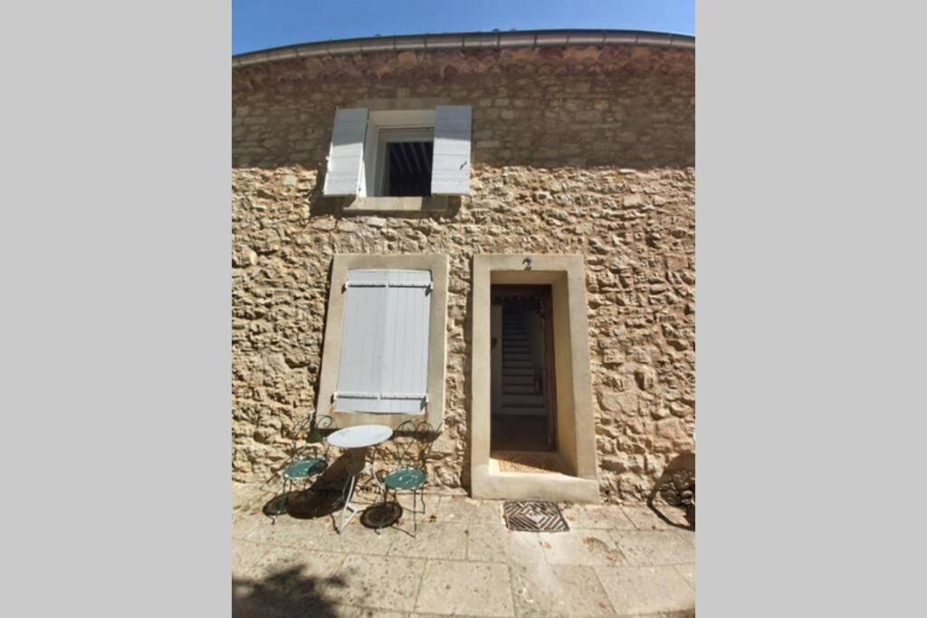 Eblouissant Appartement Au Calme D'Une Residence Avec Piscine Idealement Situe Au Pied Du Colorado Provencal Dans Le Prestigieux Luberon Rustrel Exterior photo