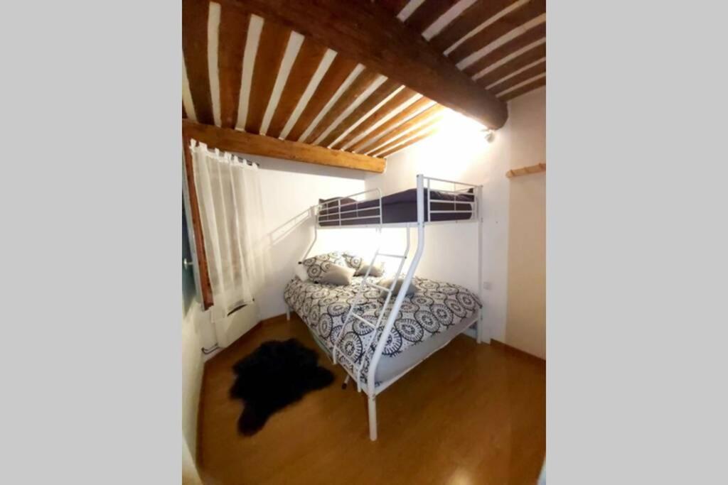 Eblouissant Appartement Au Calme D'Une Residence Avec Piscine Idealement Situe Au Pied Du Colorado Provencal Dans Le Prestigieux Luberon Rustrel Exterior photo